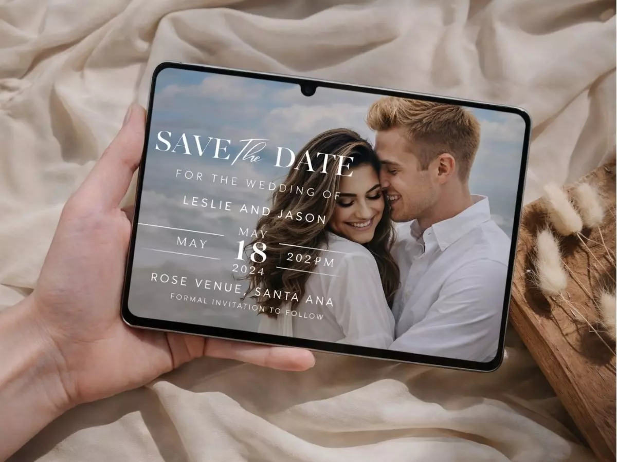 Save the date digital exibido em tablet
